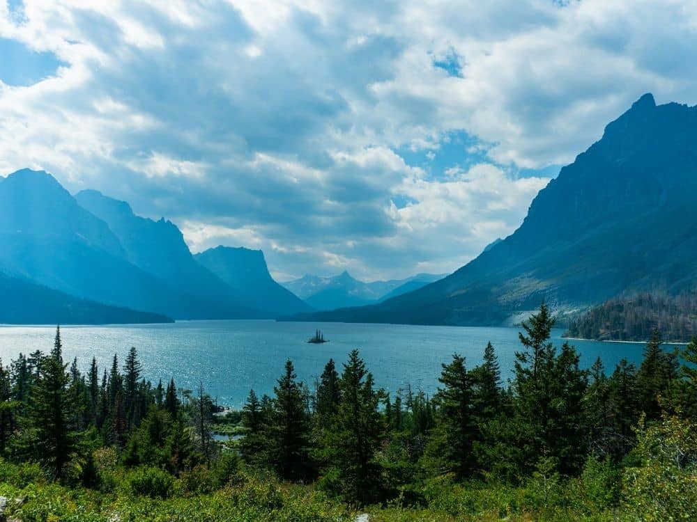 Article créer une llc dans le Montana - Glacier National Park dans le Montana